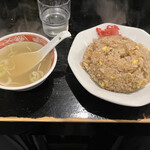 天坊 - 炒飯 750円
