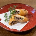 Lamb and eggplant cheese spring roll (1 piece)