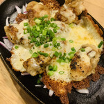 餃子酒家 新ちゃん堂 - 牡蠣チーズ炙り焼き鉄板