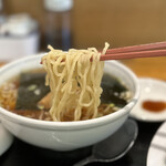 上海菜館 - 麺リフト