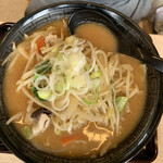 埼玉タンメン山田太郎 - 味噌タンメン　野菜増し