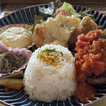 Kutsurogi Kafe Tomagiri - 