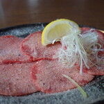 Kuroge Wagyuu Yakiniku To Honkaku Motsunabe Sanju - 