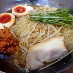 ラーメン まこと屋 - 料理写真:夏季限定 盛岡冷麺(960円税込)