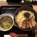 Tsukemen Raxamenabura Soba Rokurou - 六朗つけめんチャーシュー1,250円