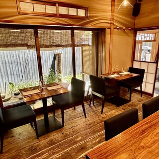 古民家で楽しむクレープとお飲み物