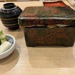 うなぎ 和友 - うな重 福　ふたが閉まらない