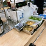 麺乃庄 つるまる饂飩 - 薬味は、レジ前で
