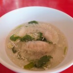 天下第一 酸辣湯麺の店 - 清湯餃子