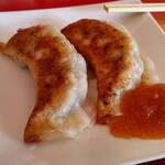 天下第一 酸辣湯麺の店 - 焼餃子