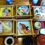 日本料理魚七 - 五重塔弁当（2,500円）