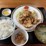 百万両食堂 - 料理写真:唐揚げ定食630円