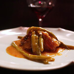 福星 - 子羊と隠元豆のビール煮込み