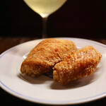 福星 - 香辛料と魚醤の手羽先