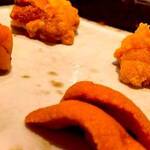 たかおか - うに食べ比べ。 完全な出来レースです（笑）。