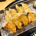 餃子 ひいらぎ - パリッと餃子。