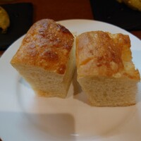 カリーナ　カリーナ - チーズフォカッチャ