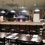 Pizzeria Bar ARIETTA - カウンターとテーブル席
