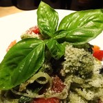 FILO - ツナとフルーツトマトの冷たいジェノバソースパスタ