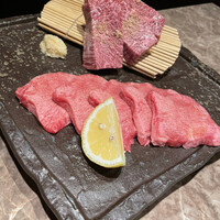 焼肉一頭両騨 町田本店 - 