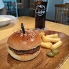 Burger＆CafeBar CueS - 料理写真: