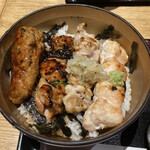 鳥光國 - 光國丼　　つくね　ねぎま　せせり　むね