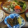 まり食堂