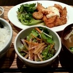 HANARE by kawara CAFE＆DINING - 日替りランチ ￥850