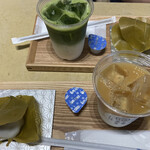 Saryou Izumiya - 今回は柏餅セットを、ほうじ茶ラテと抹茶ラテで