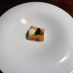 Sekaiisan no Kakure Yado Kajitsu no Mori - 鮭魚鵝肝醬配頂級魚子醬