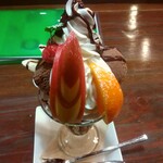 雪詩慕雲 - チョコレートパフェ。