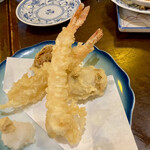 浜焼き海鮮居酒屋 大庄水産 - 海老天、ホタテ天