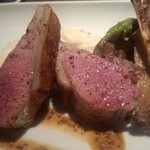 オビオビ - 2013年８月。ラムチョップ炭焼き来ました（１８８０円）。