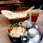 Neparu Kare & Resutoran Star - 煮込みチーズハンバーグカレー 夜1380円