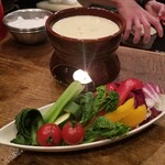イルピアット - "あつあつとろ～り"ソースのバーニャカウダ ～季節のお野菜と共に～