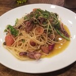 イルピアット - ホタルイカと菜の花のペペロンチーノ