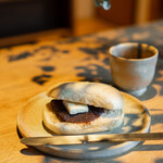 Film Coffee&Things - あんこバターベーグル　天然酵母使用