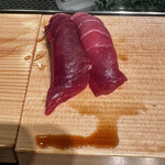 寿し さがみや - 生本マグロの赤身と中トロ