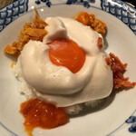千ふく - 尼崎一高い！玉子かけごはん(卵黄、うに、干し明太子、かに内子、からすみ)