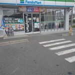 ファミリーマート - 外観写真: