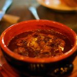 牛ホルモンの赤ワイン煮