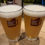 CRAFT BEER MARKET - 左: 志賀高原ビールゆるブルWheat -Hazy Wheat IPA- ［長野］、右: Brewdog Brewery ダブルヘイジー［スコットランド］どちらも1pint 1200円