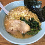 Ramen Karaku - 醤油豚骨ラーメン（780円）