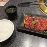 焼肉 奈々味 - 