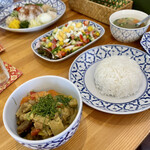 タイピント - レッドカレー