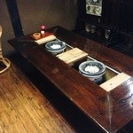 かくれ里の湯 - お店のテーブル