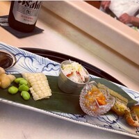 鮨割烹やま中 - お通しもオシャレ✨️お通しが美味しいとテンション上がる人です。