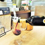 ミアスタンド - 若女子からのサーブです。