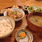 八百屋とごはん あさだ - 一日定食　鶏唐揚げそぼろあんかけ