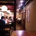 あげづき - この時間は既に店内は満席で、後から来た客は外階段で列を成していたようです。